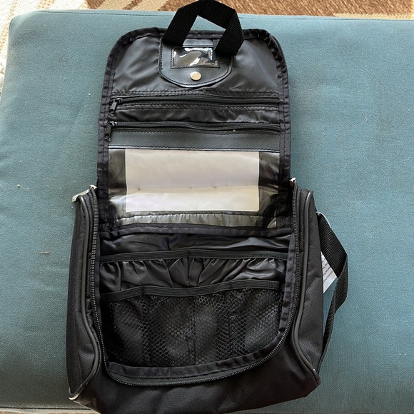 American Tourister 10x10x3 bag - Picture 4 of 4